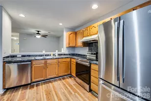 5925 Prescott Ct, Charlotte, NC 28269 - Photo 11