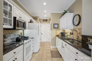 8515 Kilty Ct, Charlotte, NC 28269 - Photo 3