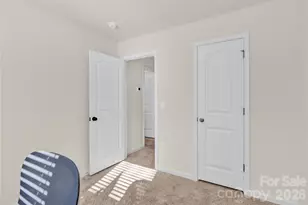 6036 Lowe Ln, Charlotte, NC 28214 - Photo 17