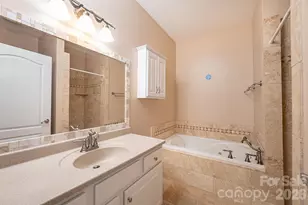 1825 Plaza Dr, Hickory, NC 28602 - Photo 31