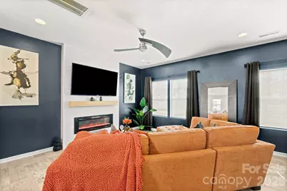 11021 Woodland Creek Way, Charlotte, NC 28262 - Photo 17