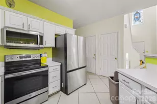 9911 Atkins Ridge Dr, Charlotte, NC 28213 - Photo 13