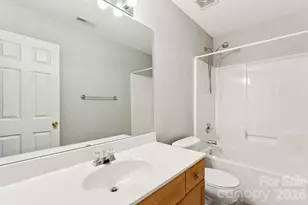 1430 Braveheart Ln, Charlotte, NC 28216 - Photo 23