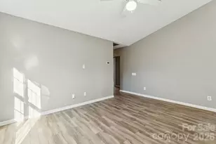 1430 Braveheart Ln, Charlotte, NC 28216 - Photo 5