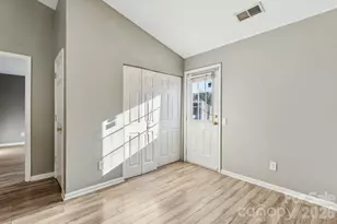 1430 Braveheart Ln, Charlotte, NC 28216 - Photo 11