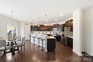 1404 Bryson Gap Dr, Fort Mill, SC 29715 - Photo 7