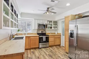 210 Spring Valley Dr, Mars Hill, NC 28754 - Photo 9