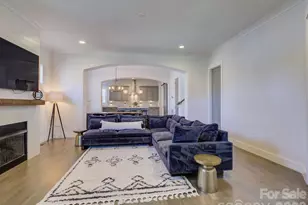 2574 Barry St, Charlotte, NC 28205 - Photo 5