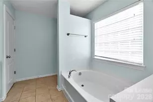 12352 Red Rust Ln, Charlotte, NC 28277 - Photo 17