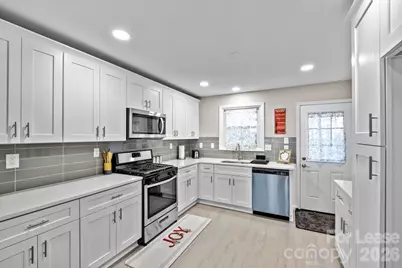 2620 Englehardt Street, Charlotte, NC 28216 - Photo 9