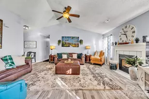 1959 8th St SE, Hickory, NC 28602 - Photo 7