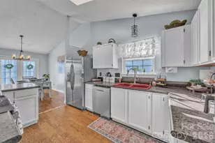 1959 8th St SE, Hickory, NC 28602 - Photo 9