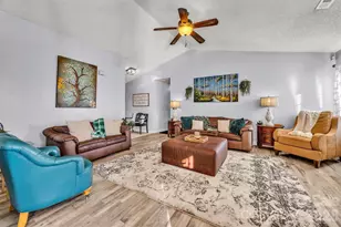 1959 8th St SE, Hickory, NC 28602 - Photo 3