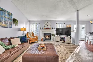 1959 8th St SE, Hickory, NC 28602 - Photo 7