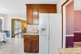 1400 Neal Hawkins Rd, Gastonia, NC 28056 - Photo 11