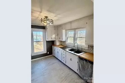 2733 Coldwater Street, Connelly Springs, NC 28612 - Photo 7