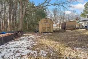 1072 5th St NE, Hickory, NC 28601 - Photo 21