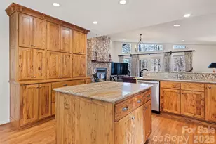 831 Forest Run Rd, Whittier, NC 28789 - Photo 3