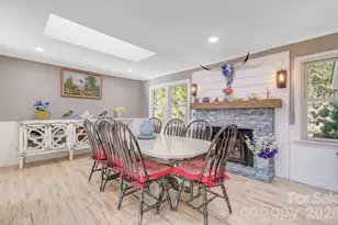 308 London Rd, Hendersonville, NC 28739 - Photo 7