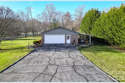 308 London Road, Hendersonville, NC 28739 - Photo 3