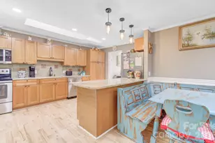 308 London Rd, Hendersonville, NC 28739 - Photo 5