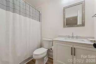 1555 Queens Rd W, Charlotte, NC 28207 - Photo 41