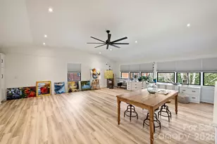 1555 Queens Rd W, Charlotte, NC 28207 - Photo 37