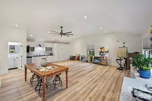 1555 Queens Rd W, Charlotte, NC 28207 - Photo 39