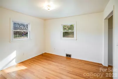 52 Broad Street, Waynesville, NC 28786 - Photo 15