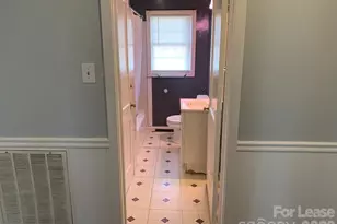 544 N Center St, Statesville, NC 28677 - Photo 13