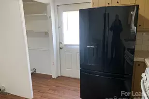 544 N Center St, Statesville, NC 28677 - Photo 9