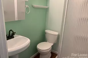 544 N Center St, Statesville, NC 28677 - Photo 17