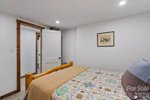 200 Aurora Dr, Asheville, NC 28805 - Photo 33