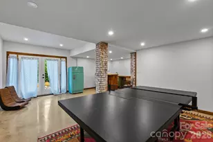 200 Aurora Dr, Asheville, NC 28805 - Photo 39