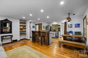 200 Aurora Dr, Asheville, NC 28805 - Photo 13