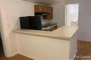 544 N Center St, Statesville, NC 28677 - Photo 7