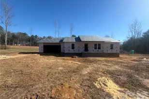 2019 Pineview Dr, Shelby, NC 28150 - Photo 3