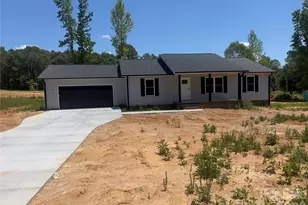2019 Pineview Dr, Shelby, NC 28150 - Photo 3