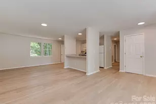 702 Selma Burke Ln, Matthews, NC 28105 - Photo 5