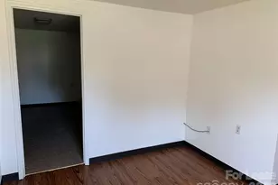 544 N Center St, Statesville, NC 28677 - Photo 13