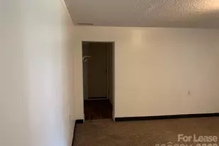 544 N Center St, Statesville, NC 28677 - Photo 7