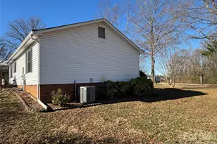 1609 Musselwhite Rd, Wingate, NC 28174 - Photo 9