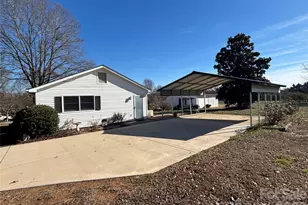 1609 Musselwhite Rd, Wingate, NC 28174 - Photo 5