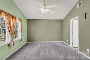 9607 Foggy Meadow Rd, Charlotte, NC 28269 - Photo 9