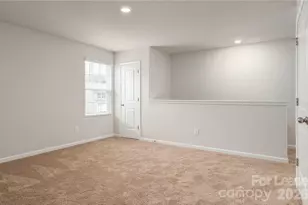 4619 Hazelburn Dr, Greensboro, NC 27405 - Photo 9