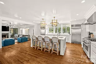 1935 Queens Rd W, Charlotte, NC 28207 - Photo 19