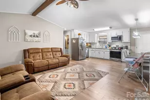 4636 Merrywood Ln, Gastonia, NC 28052 - Photo 7