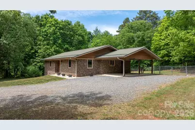 4586 Charlotte Street, Conover, NC 28613 - Photo 5