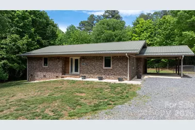 4586 Charlotte Street, Conover, NC 28613 - Photo 3
