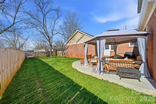 1002 S Brady Ave, Newton, NC 28658 - Photo 35